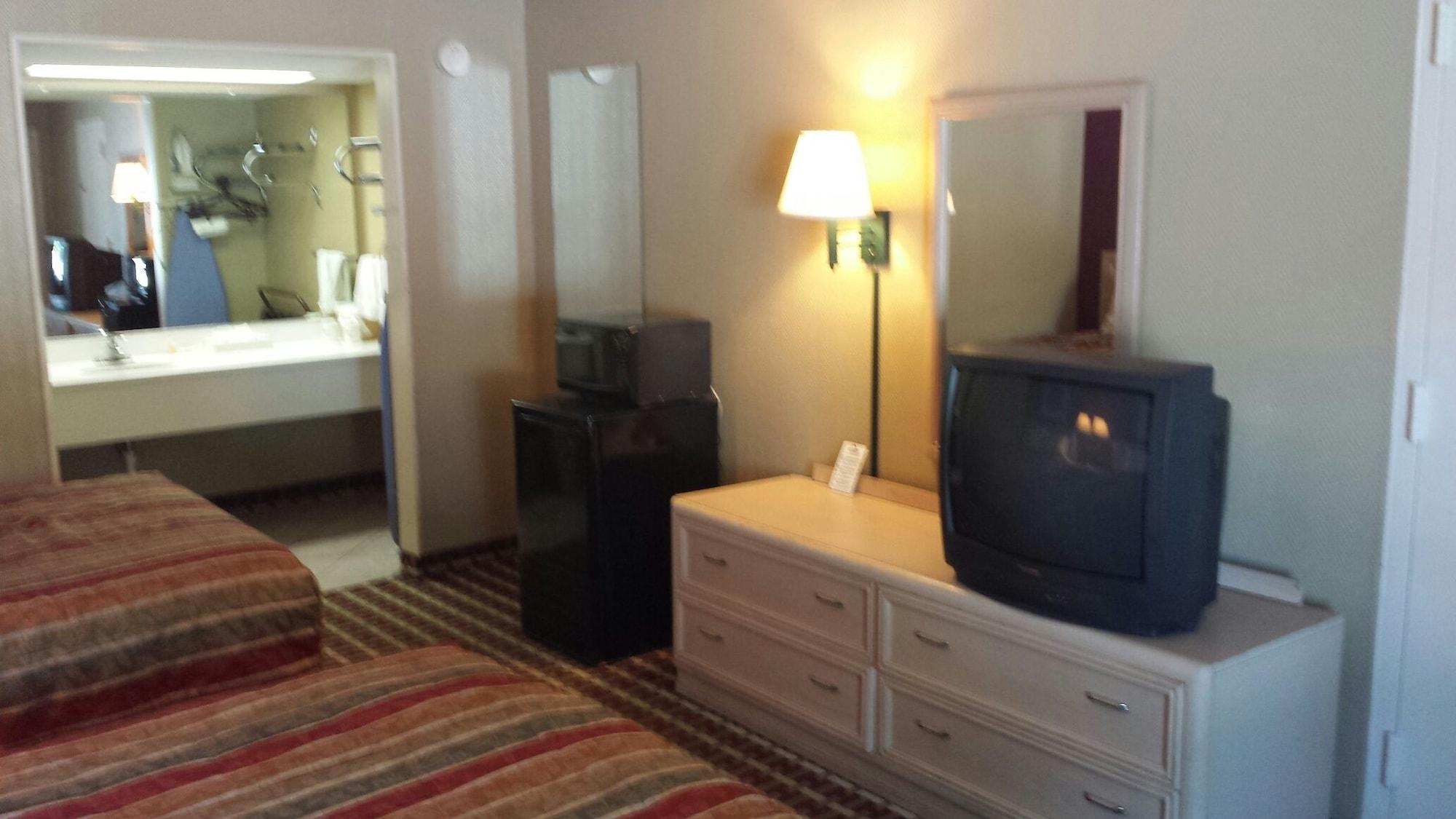 Days Inn By Wyndham Attalla Ngoại thất bức ảnh